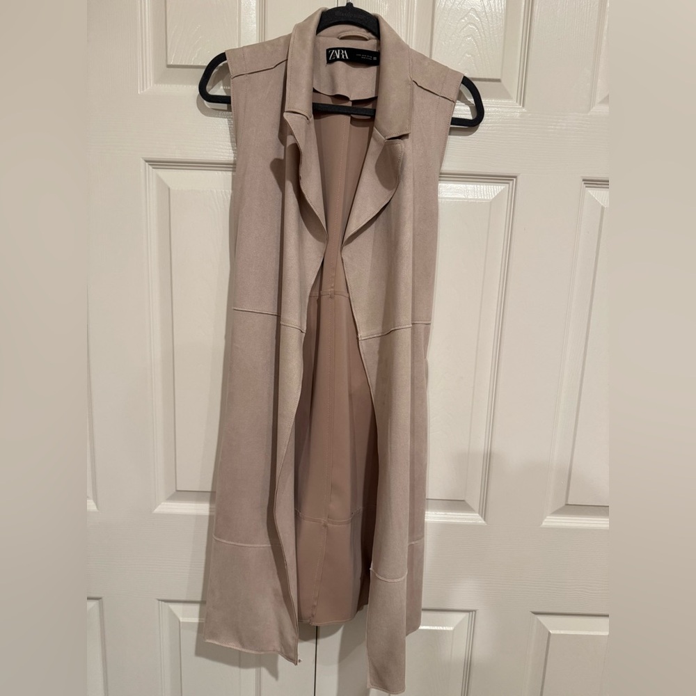 Zara Beige Sleeveless Vest